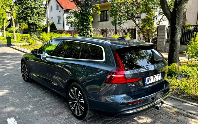 Volvo V60 cena 149800 przebieg: 17000, rok produkcji 2022 z Warszawa małe 562
